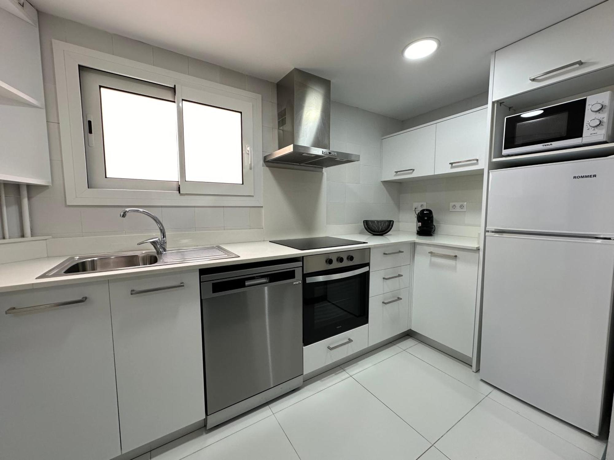 Agi Avenida Apartments Росас Экстерьер фото