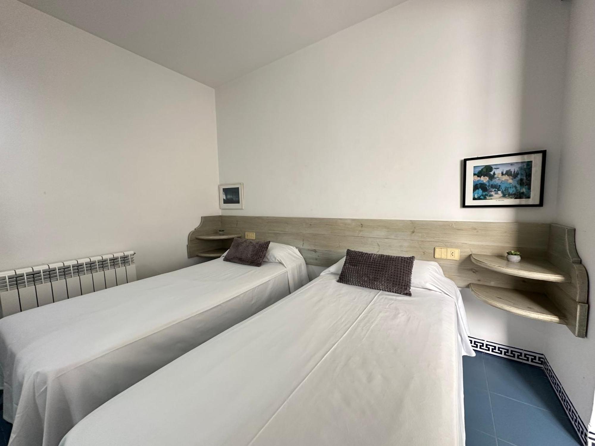 Agi Avenida Apartments Росас Экстерьер фото